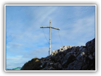 Gipfelkreuz Rubihorn.
Sieht etwas mitgenommen aus das gute Stck.
1957 m. . NN